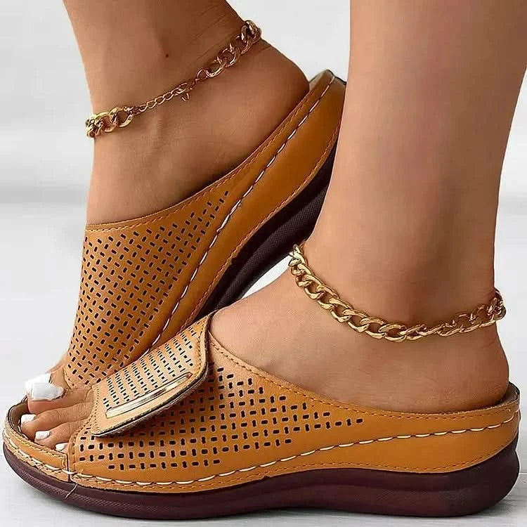 Rowenna - Classic Urban Sandals