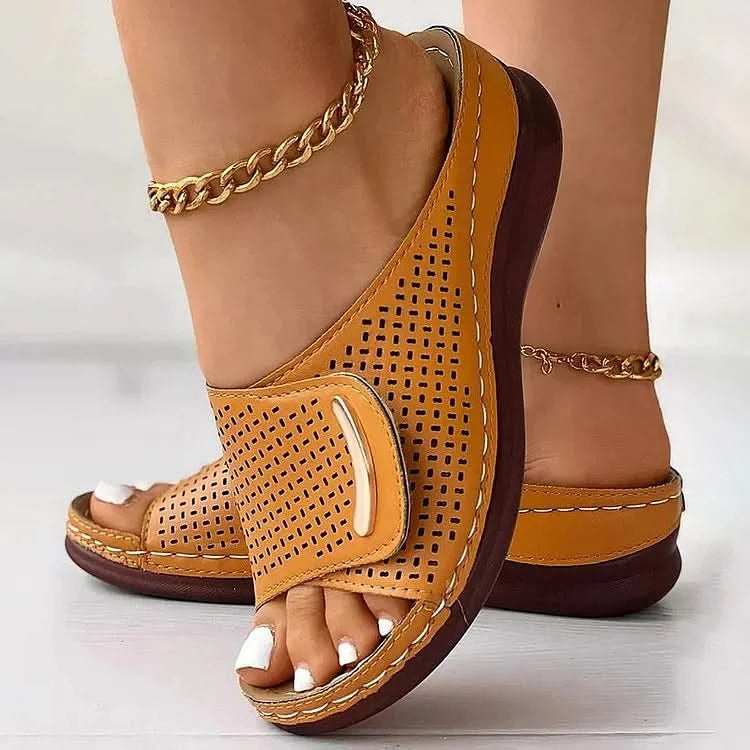 Rowenna - Classic Urban Sandals