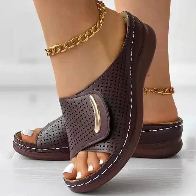 Rowenna - Classic Urban Sandals