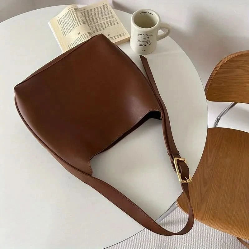 Ladies shoulder and crossbody minimalist bag
