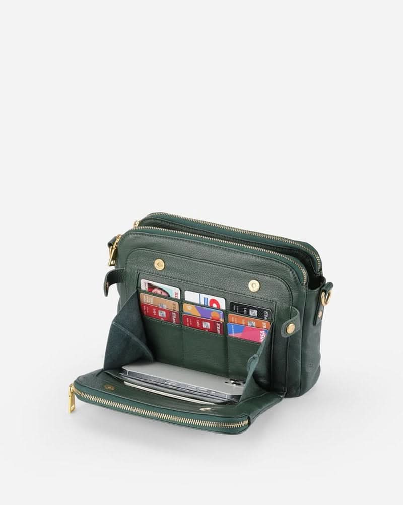 Daisy - Chic handbag with smart storage and premium craftsmanship