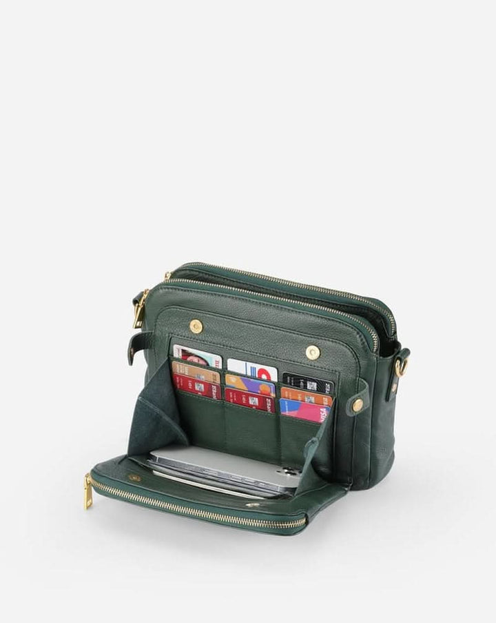 Daisy - Chic handbag with smart storage and premium craftsmanship