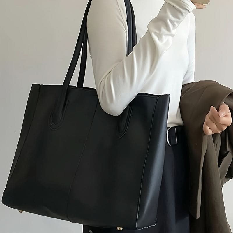 Lucy - Stylish and durable bag for every occasion