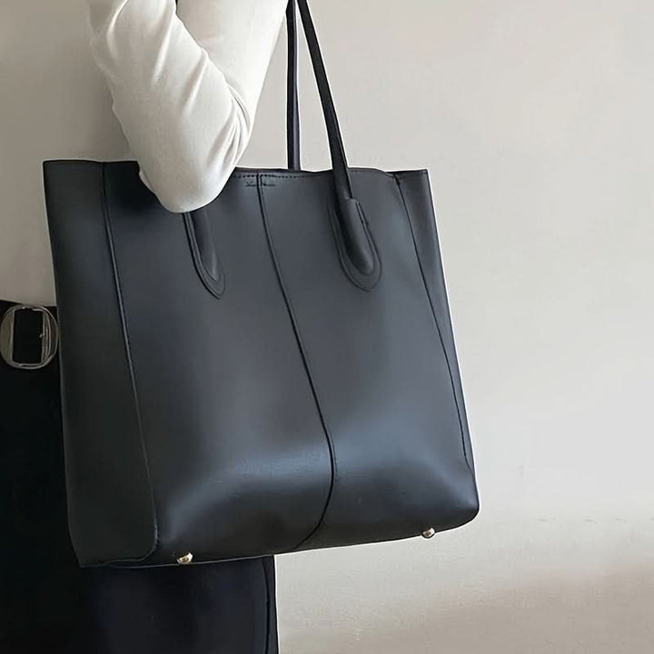 Lucy - Stylish and durable bag for every occasion